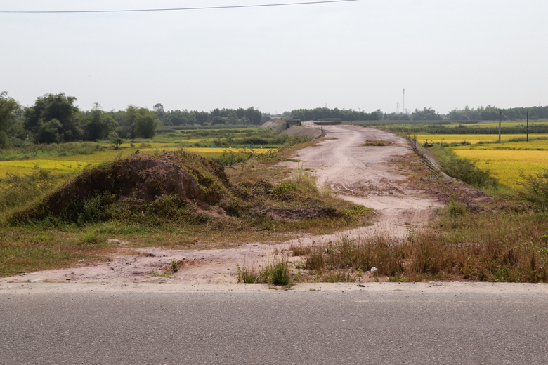 Dự &aacute;n đường tr&aacute;nh lũ 280 tỷ đồng ở Quảng Nam sắp khởi động lại sau 2 năm trễ hẹn- Ảnh 1.