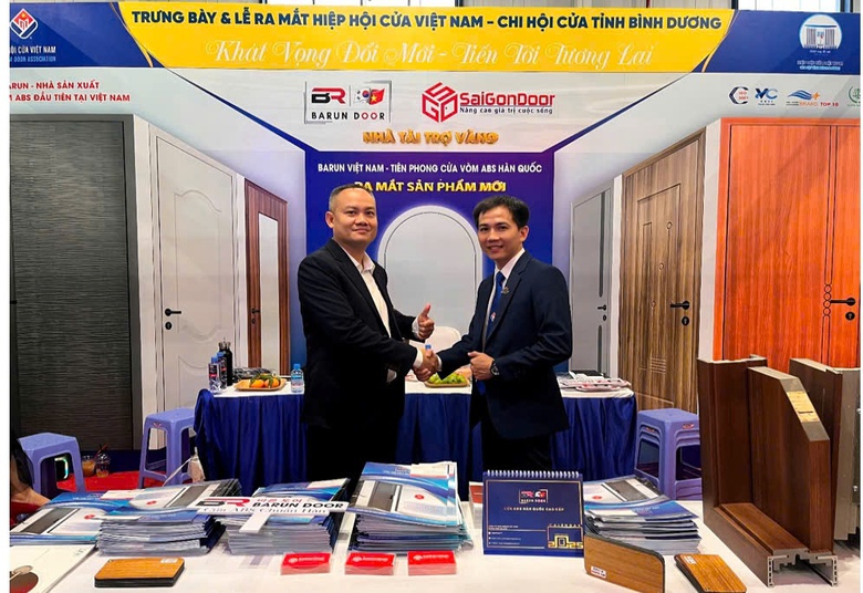 Barun, Saigondoor nh&agrave; t&agrave;i trợ v&agrave;ng đồng h&agrave;nh sự kiện ra mắt Chi hội cửa B&igrave;nh Dương- Ảnh 2.