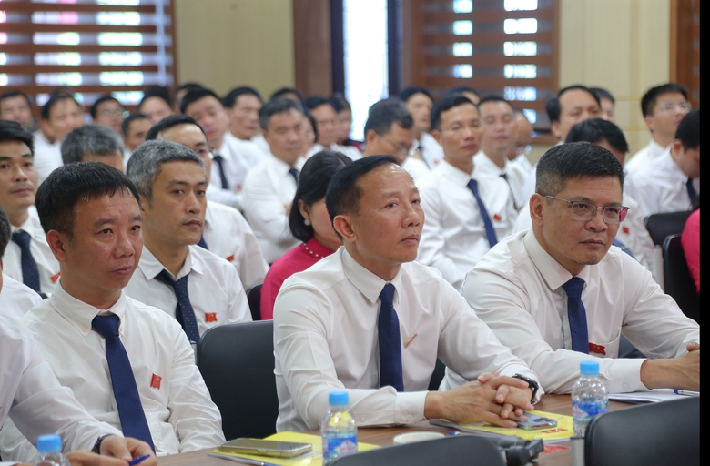 Khắc phục hàng chục điểm tiềm ẩn TNGT trên các quốc lộ khu vực Bắc Trung Bộ- Ảnh 7. Khắc phục hàng chục điểm tiềm ẩn TNGT trên các quốc lộ khu vực Bắc Trung Bộ- Ảnh 7.