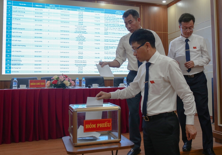 Khắc phục hàng chục điểm tiềm ẩn TNGT trên các quốc lộ khu vực Bắc Trung Bộ- Ảnh 3. Khắc phục hàng chục điểm tiềm ẩn TNGT trên các quốc lộ khu vực Bắc Trung Bộ- Ảnh 3.