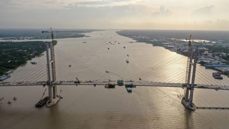 Ng&agrave;y mai 19/4: Hợp long cầu d&acirc;y văng Rạch Miễu 2- Ảnh 1.