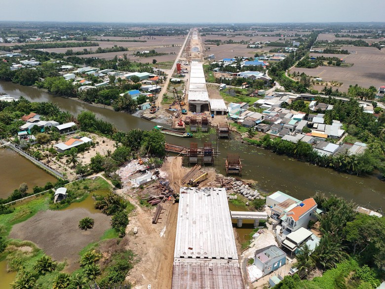 "Ng&oacute;ng" tiến độ V&agrave;nh đai 3 TP.HCM qua Long An- Ảnh 3.