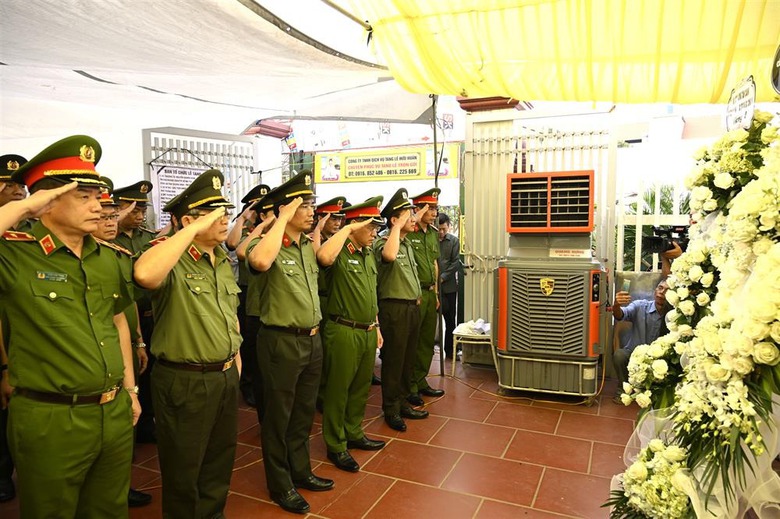 Vụ nổ s&uacute;ng ở Quảng Ninh: "Kh&ocirc;ng thể khoan nhượng trong cuộc chiến chống ma t&uacute;y"- Ảnh 3.