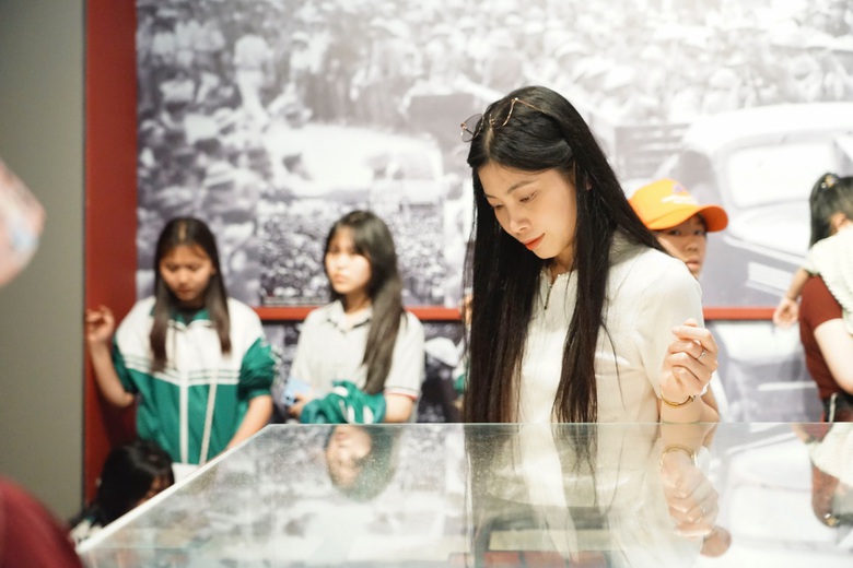 Những hiện vật h&uacute;t kh&aacute;ch tham quan Bảo t&agrave;ng Lịch sử Qu&acirc;n sự Việt Nam dịp 30/4- Ảnh 11.