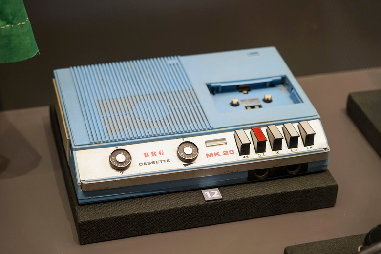 Những hiện vật h&uacute;t kh&aacute;ch tham quan Bảo t&agrave;ng Lịch sử Qu&acirc;n sự Việt Nam dịp 30/4- Ảnh 15.