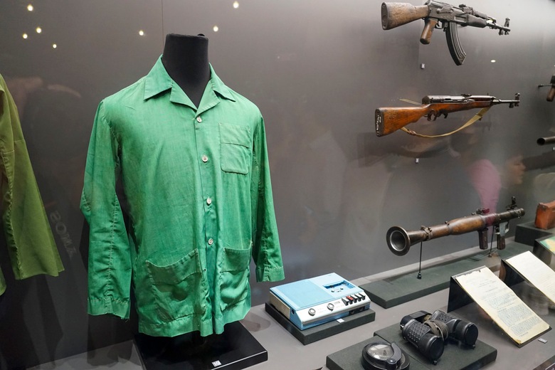 Những hiện vật h&uacute;t kh&aacute;ch tham quan Bảo t&agrave;ng Lịch sử Qu&acirc;n sự Việt Nam dịp 30/4- Ảnh 16.