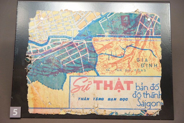 Những hiện vật h&uacute;t kh&aacute;ch tham quan Bảo t&agrave;ng Lịch sử Qu&acirc;n sự Việt Nam dịp 30/4- Ảnh 17.