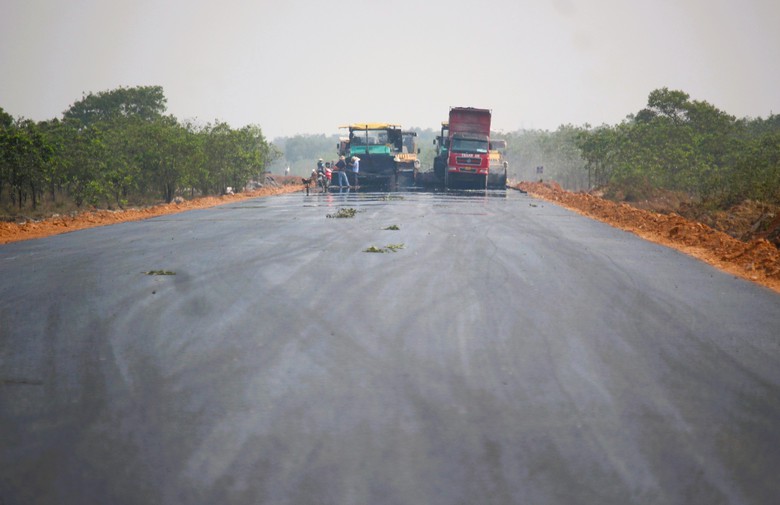 Rốt r&aacute;o đẩy nhanh 13,3km dự &aacute;n đường tr&aacute;nh ph&iacute;a Đ&ocirc;ng TP Đ&ocirc;ng H&agrave;- Ảnh 2.