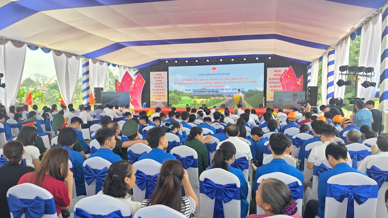 Người d&acirc;n Y&ecirc;n B&aacute;i h&acirc;n hoan chứng kiến lễ kh&aacute;nh th&agrave;nh tuyến đường hơn 400 tỷ đồng- Ảnh 6.