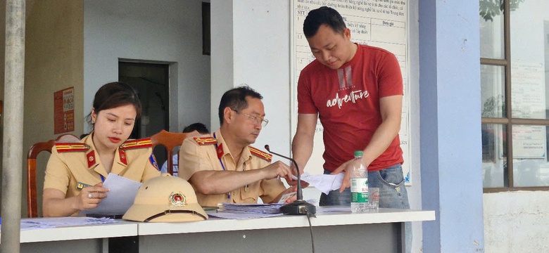 140 học vi&ecirc;n đầu ti&ecirc;n đạt kết quả s&aacute;t hạch l&aacute;i xe do lực lượng CSGT tổ chức- Ảnh 2.