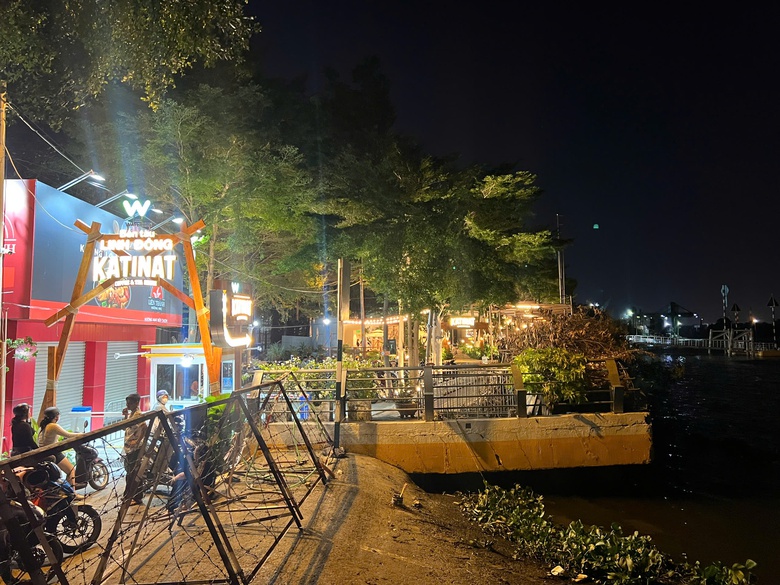 Điều tra vụ thi thể đàn ông dưới sông Sài Gòn- Ảnh 1. Điều tra vụ thi thể đàn ông dưới sông Sài Gòn- Ảnh 1.