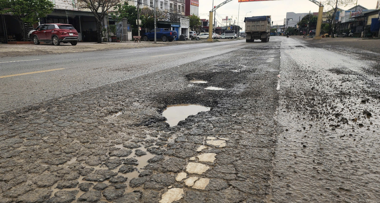 Bộ Xây dựng phản hồi kiến nghị nâng cấp quốc lộ 1 qua Hà Tĩnh- Ảnh 1. Bộ Xây dựng phản hồi kiến nghị nâng cấp quốc lộ 1 qua Hà Tĩnh- Ảnh 1.