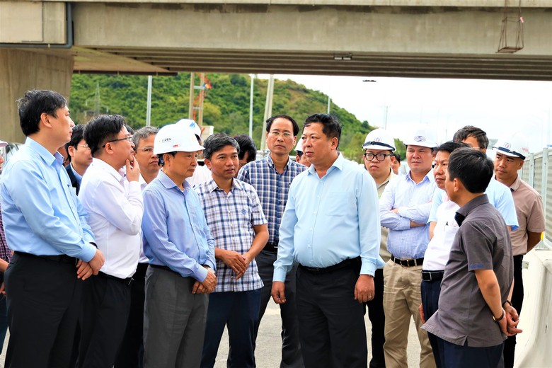 Bộ trưởng Trần Hồng Minh: Khai th&aacute;c 70km cao tốc V&acirc;n Phong - Nha Trang dịp 30/4- Ảnh 4.