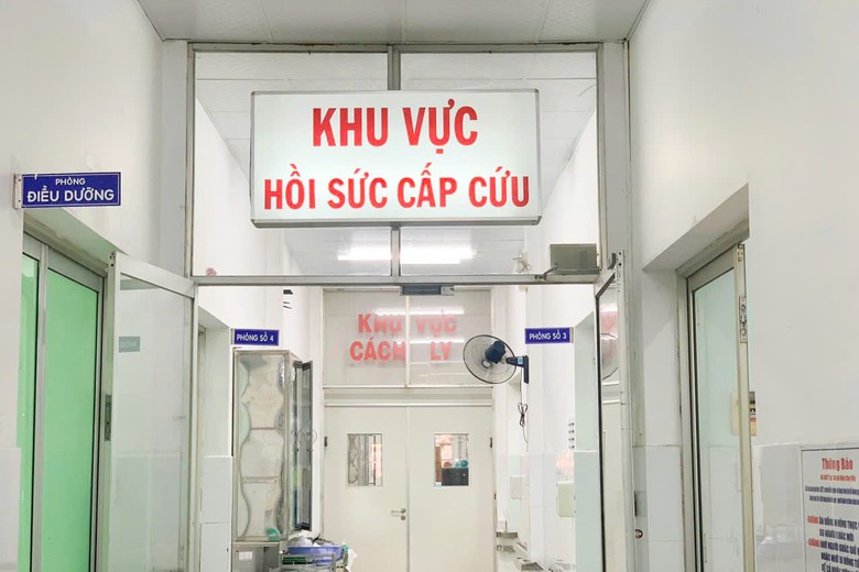 Vụ 6 du kh&aacute;ch nhập viện sau bữa trưa, 1 người tử vong: X&aacute;c minh nguồn gốc rượu- Ảnh 1.