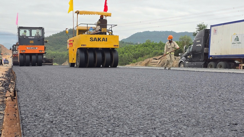 Thi c&ocirc;ng xuy&ecirc;n lễ, 90 ng&agrave;y đưa cao tốc H&ograve;a Li&ecirc;n - T&uacute;y Loan về đ&iacute;ch- Ảnh 3.