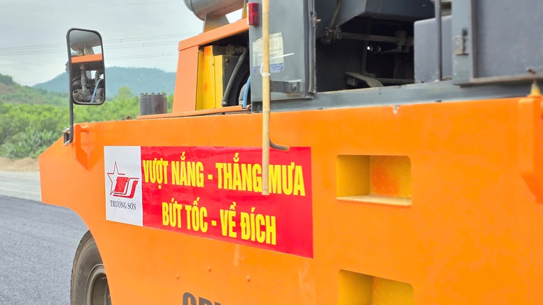 Thi c&ocirc;ng xuy&ecirc;n lễ, 90 ng&agrave;y đưa cao tốc H&ograve;a Li&ecirc;n - T&uacute;y Loan về đ&iacute;ch- Ảnh 5.