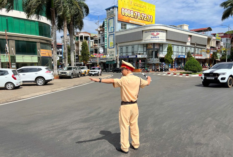 Đắk Lắk: Cấm nhiều tuyến đường phục vụ chương tr&igrave;nh &ldquo;Bản trường ca h&ograve;a b&igrave;nh&rdquo;- Ảnh 1.
