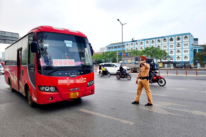 Bảo đảm an ninh trật tự, trấn &aacute;p mạnh c&aacute;c loại tội phạm dịp nghỉ lễ 30/4- Ảnh 2.