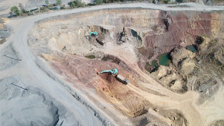 Xuy&ecirc;n đ&ecirc;m vận chuyển đất, đ&aacute; phục vụ cao tốc, s&acirc;n bay, đường v&agrave;nh đai ở Đồng Nai- Ảnh 8.