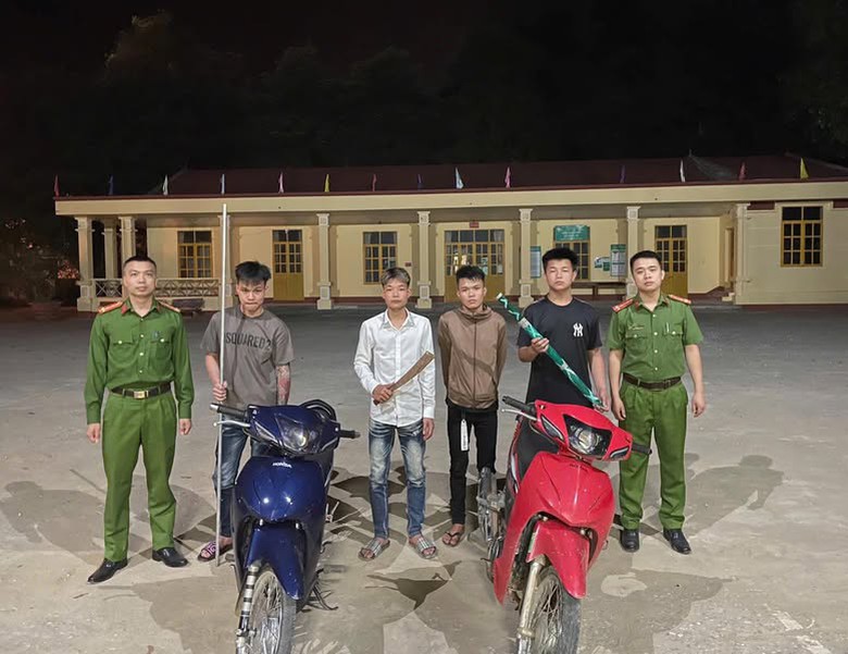 H&agrave; Giang: Xử l&yacute; nh&oacute;m thanh thiếu ni&ecirc;n vi phạm ATGT mang theo hung kh&iacute;- Ảnh 1.