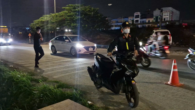 Hơn một th&aacute;ng xử l&yacute; hơn 500 người vi phạm nồng độ cồn quanh KCN tại Bắc Giang- Ảnh 9.