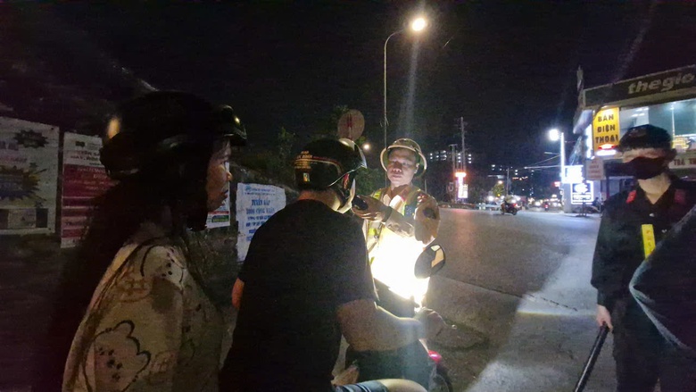 Hơn một th&aacute;ng xử l&yacute; hơn 500 người vi phạm nồng độ cồn quanh KCN tại Bắc Giang- Ảnh 10.