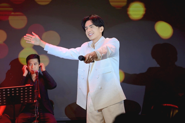 Ca sĩ Đan Trường: Ai cũng c&oacute; thời kỳ đỉnh cao, t&ocirc;i kh&ocirc;ng ngại bị l&atilde;ng qu&ecirc;n- Ảnh 1.