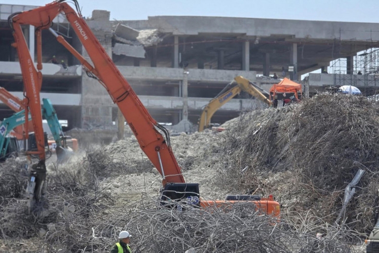 Vụ sập t&ograve;a nh&agrave; 30 tầng ở Th&aacute;i Lan: Nh&agrave; thầu Trung Quốc sẽ bồi thường 3,3 triệu USD- Ảnh 1.