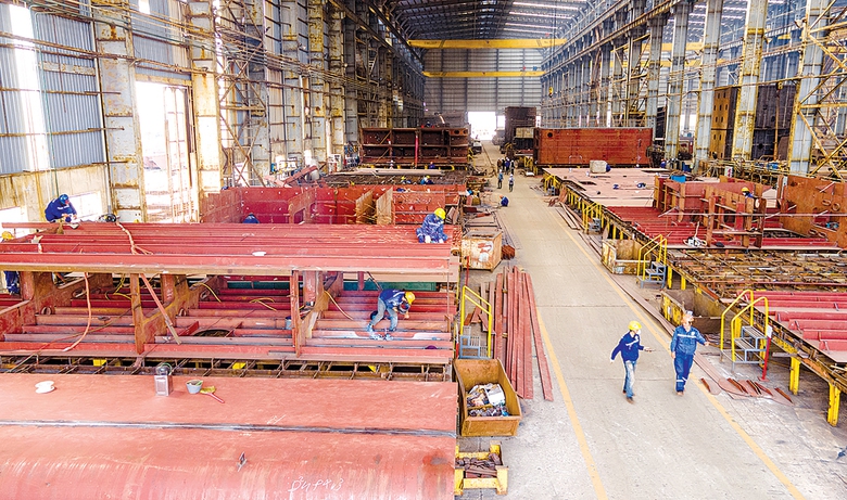 Đóng tàu khát vốn chuyển đổi xanh, đón thị trường 200 tỷ USD- Ảnh 1. Đóng tàu khát vốn chuyển đổi xanh, đón thị trường 200 tỷ USD- Ảnh 1.