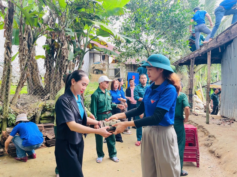 Quảng Ng&atilde;i tập trung x&acirc;y dựng n&ocirc;ng th&ocirc;n mới sau s&aacute;p nhập- Ảnh 3.