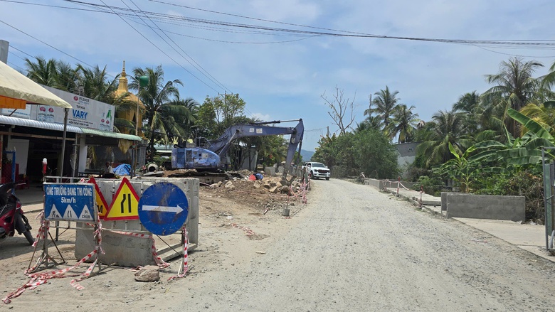 An Giang: Dự &aacute;n đường tỉnh 1.247 tỷ đồng nguy cơ trễ hẹn v&igrave; vướng mặt bằng- Ảnh 2.