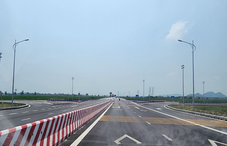 Hơn 1.262 tỷ đồng đầu tư hạ tầng giao th&ocirc;ng ở Thanh H&oacute;a: Kết nối v&ugrave;ng, th&uacute;c đẩy kinh tế- Ảnh 3.