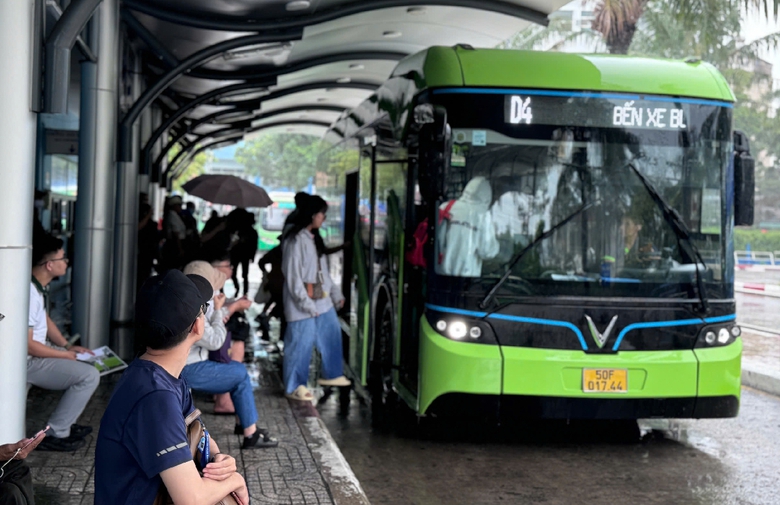 TP.HCM: Miễn ph&iacute; v&eacute; xe bu&yacute;t tr&ecirc;n tất cả c&aacute;c tuyến trong ng&agrave;y 30/4- Ảnh 1.