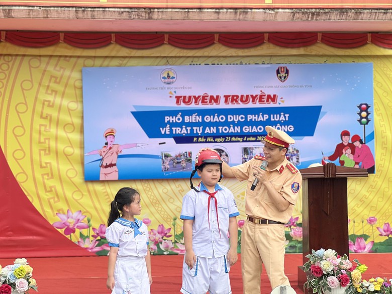 H&agrave; Tĩnh: Lấy đơn vị cơ sở l&agrave;m nền tảng x&acirc;y dựng văn h&oacute;a giao th&ocirc;ng- Ảnh 1.