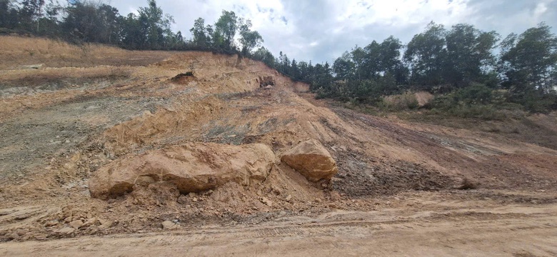 Vì sao 7km đường tránh TP Cao Bằng 19 năm thi công chưa hoàn thành?- Ảnh 2. Vì sao 7km đường tránh TP Cao Bằng 19 năm thi công chưa hoàn thành?- Ảnh 2.