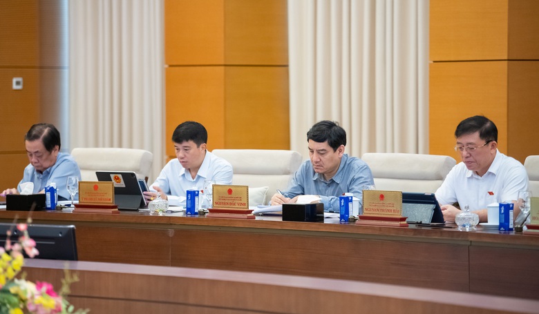 Đề xuất cấp x&atilde; được ban h&agrave;nh văn bản quy phạm ph&aacute;p luật khi bỏ cấp huyện- Ảnh 2.