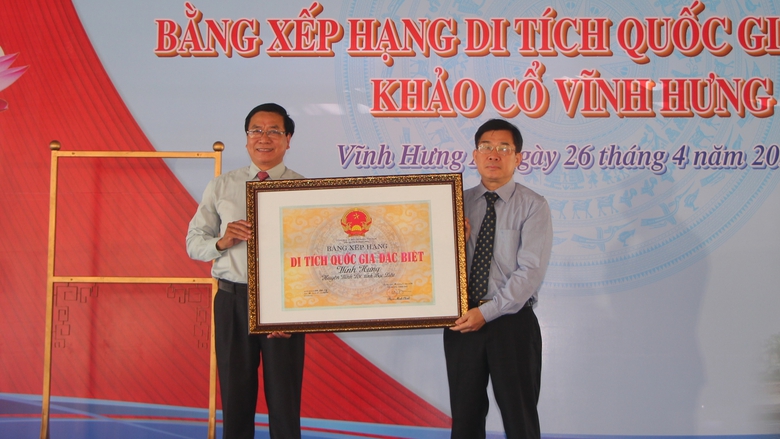 Bạc Li&ecirc;u đ&oacute;n nhận Bằng xếp hạng di t&iacute;ch Quốc gia đặc biệt Di t&iacute;ch khảo cổ Vĩnh Hưng- Ảnh 1.