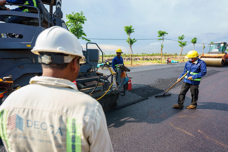 Đua tiến độ th&ocirc;ng xe kỹ thuật đường kết nối s&acirc;n bay Long Th&agrave;nh dịp 30/4- Ảnh 4.