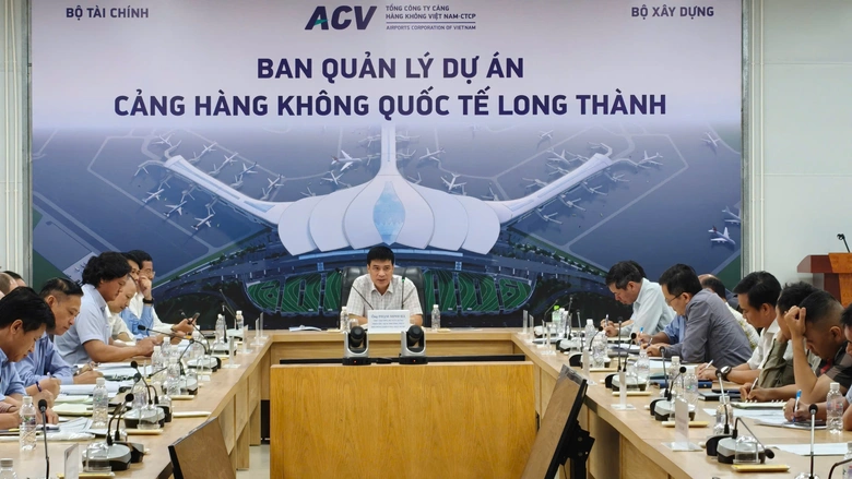 Deputy Minister Pham Minh Ha urges acceleration of Long Thanh Airport&rsquo;s Package 4.8- Ảnh 1.