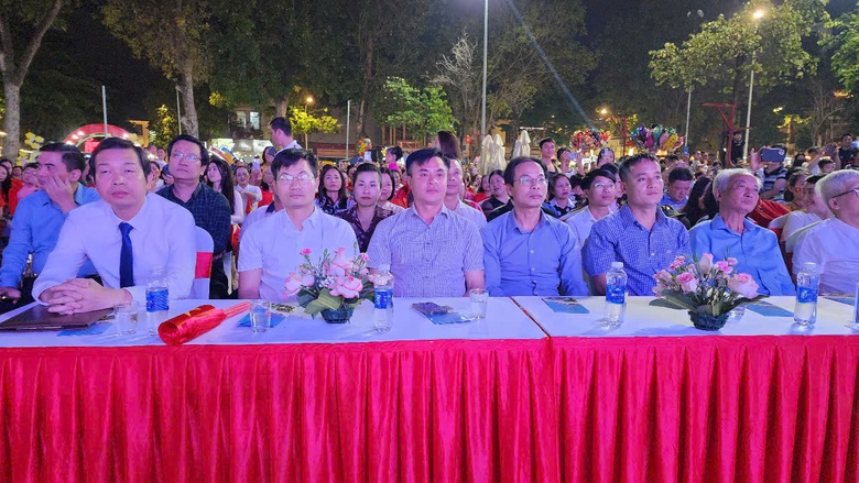 Vĩnh Y&ecirc;n: &Acirc;m vang nghệ thuật &ldquo;Tổ quốc vinh quang&rdquo;- Ảnh 3.