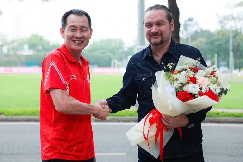 HLV Popov viết tiếp c&acirc;u chuyện dang dở tại V-League- Ảnh 1.