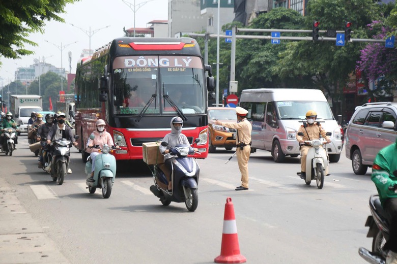 Người d&acirc;n cần lưu &yacute; g&igrave; để đi lại an to&agrave;n dịp nghỉ lễ 30/4?- Ảnh 1.