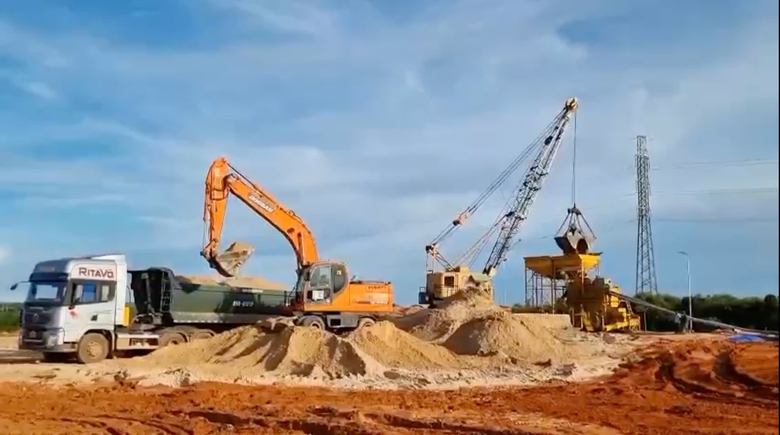 Mở ra mỏ v&agrave;ng c&aacute;t sạch từ s&aacute;ng chế "rửa" mặn c&aacute;t biển- Ảnh 1.
