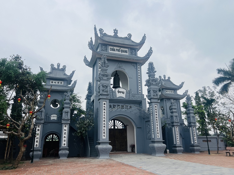 Hà Nội: Nhiều công trình gắn biển chào mừng 50 năm thống nhất đất nước- Ảnh 13. Hà Nội: Nhiều công trình gắn biển chào mừng 50 năm thống nhất đất nước- Ảnh 13.