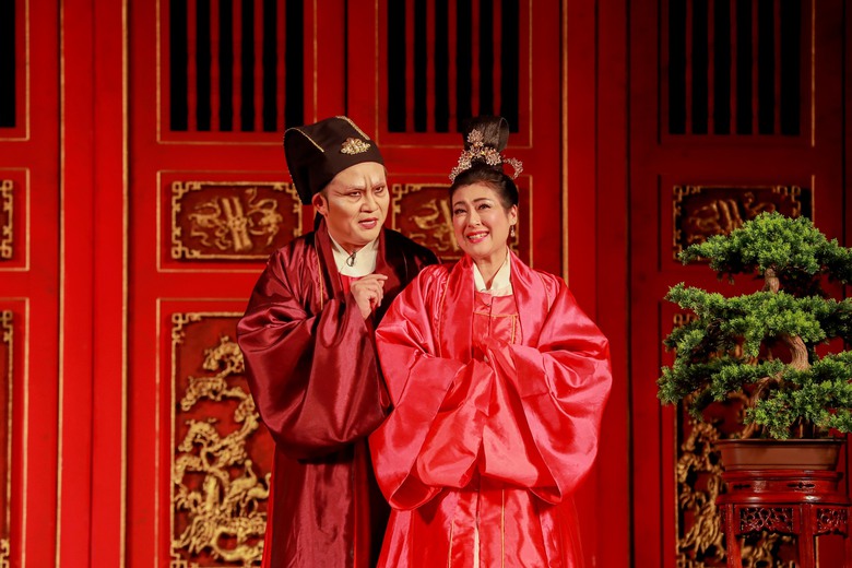 S&acirc;n khấu kịch Nam - Bắc s&aacute;ng đ&egrave;n, ch&aacute;y v&eacute; m&ugrave;a nghỉ lễ 30/4 - 1/5- Ảnh 1.