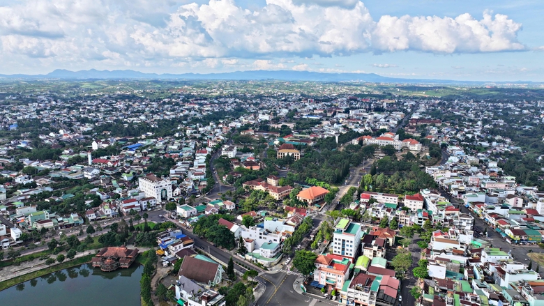 Lâm Đồng đảm bảo đi lại, chỗ ở cho gần 2.000 cán bộ, công chức sau sáp nhập- Ảnh 3. Lâm Đồng đảm bảo đi lại, chỗ ở cho gần 2.000 cán bộ, công chức sau sáp nhập- Ảnh 3.