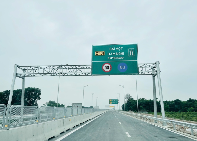 Th&ocirc;ng xe cao tốc qua H&agrave; Tĩnh từ 18h tối nay- Ảnh 2.