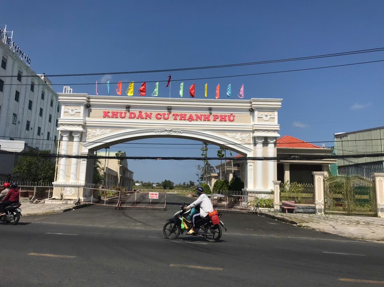 Cà Mau: Khu dân cư Thạnh Phú, 21 năm thi công được cái... trụ sở công ty- Ảnh 2. Cà Mau: Khu dân cư Thạnh Phú, 21 năm thi công được cái... trụ sở công ty- Ảnh 2.