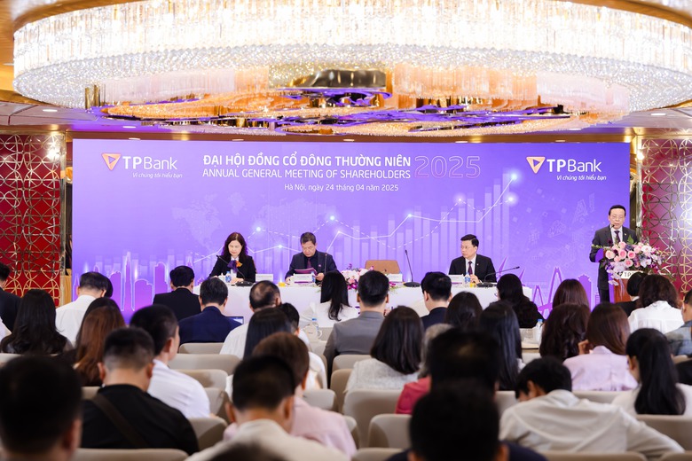 TPBank đặt mục tiêu lợi nhuận 9.000 tỷ đồng- Ảnh 2. TPBank đặt mục tiêu lợi nhuận 9.000 tỷ đồng- Ảnh 2.