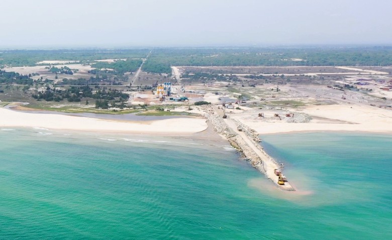 Dự án khu bến cảng hơn 14.000 tỷ ở Quảng Trị ra sao sau hơn 1 năm thi công?- Ảnh 13. Dự án khu bến cảng hơn 14.000 tỷ ở Quảng Trị ra sao sau hơn 1 năm thi công?- Ảnh 13.